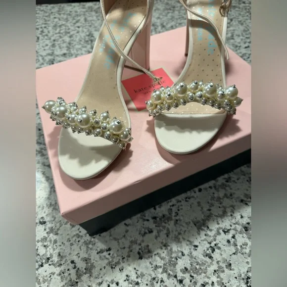 Kate Spade ♠️ Rosa Pearl leather Heels. - Picture 16 of 17